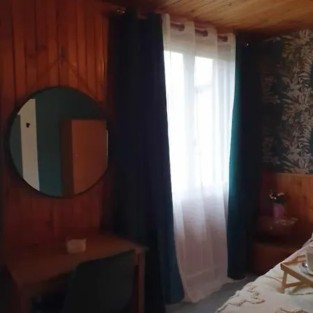 La Rosee - Minimaliste A 50m Des Thermes - Rdc, Wifi, Netflix, Smart Tv アパート ブルボンヌ・レ・バン